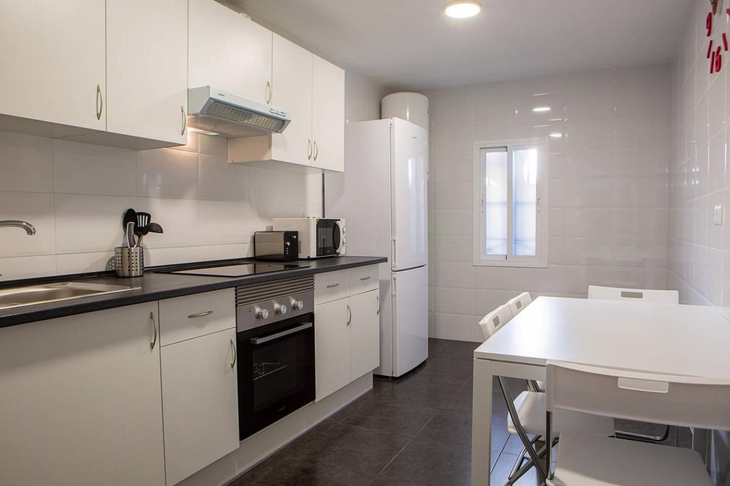 Lovely 3 Bedroom Apartment Next To Fuencarral Madryt Zewnętrze zdjęcie