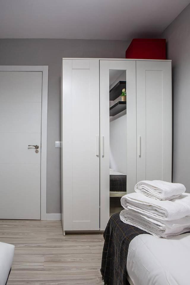 Lovely 3 Bedroom Apartment Next To Fuencarral Madryt Zewnętrze zdjęcie