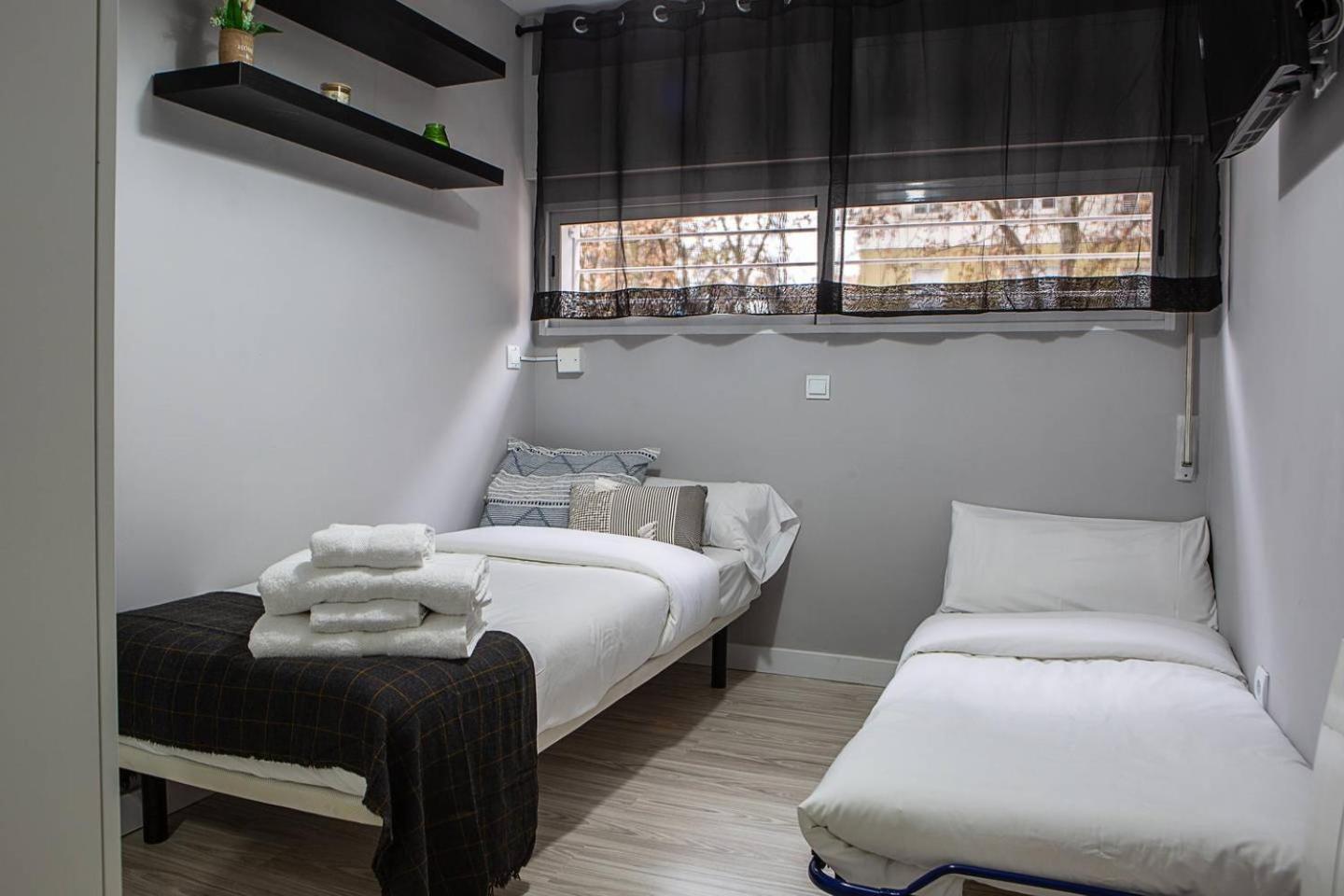 Lovely 3 Bedroom Apartment Next To Fuencarral Madryt Zewnętrze zdjęcie